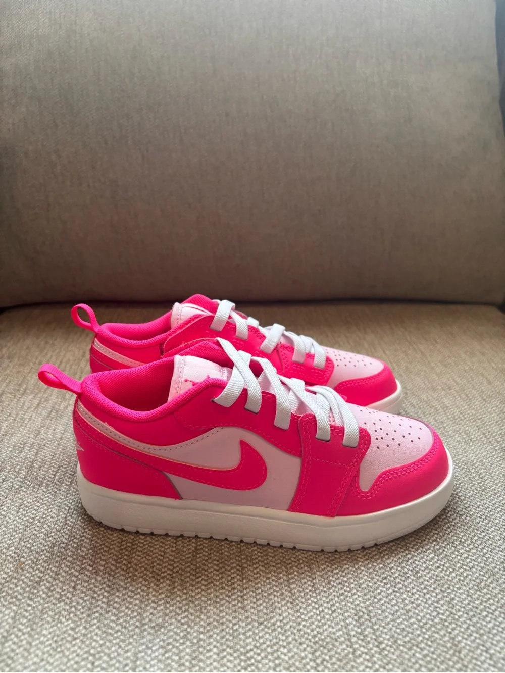 Jordan Kids Low-Top Sneakers in Pink and Coral